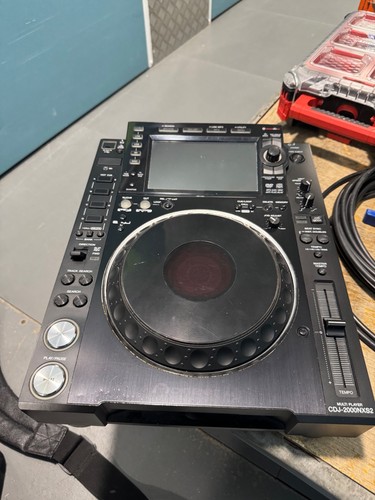 Pioneer cdj2000nxs2 media - pioneer,