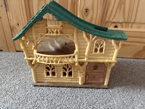 Sylvanian families treehouse - families,