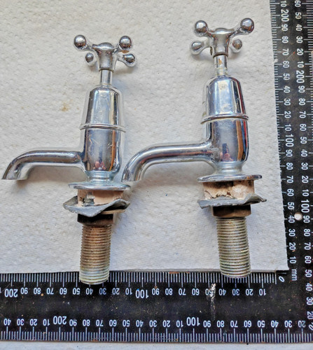 Pair vintage antique - of, vintage/antique