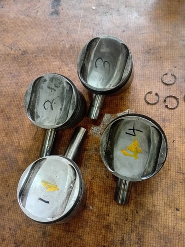 Lotus 907 pistons and - lotus,