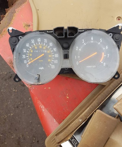 Toyota celica ta40 clock