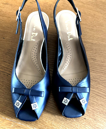 Van dal size navy - size, 4.5d