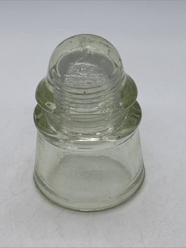 Green glass insulator - green,