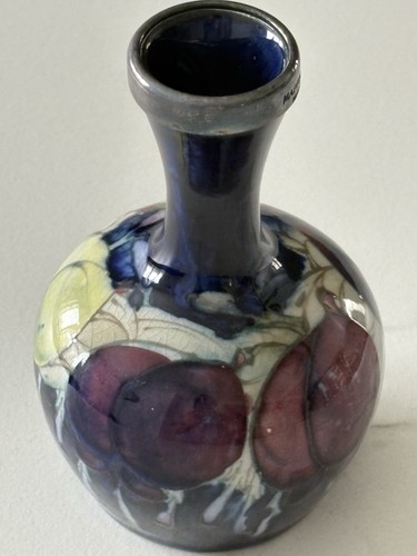 William moorcroft pottery vase - moorcroft,