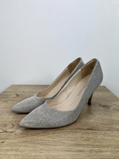 Peter Kaiser Size 6 Topaz