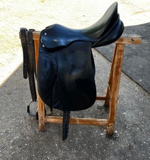 Dressage saddle Passier GG Extra 17.5 inch including safety stirrups