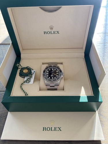 Rolex submariner 41mm - rolex, black