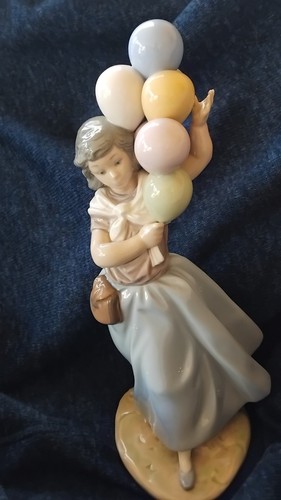 Lladro the balloon - the,