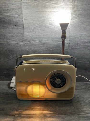 Vintage bush radio - radio, case