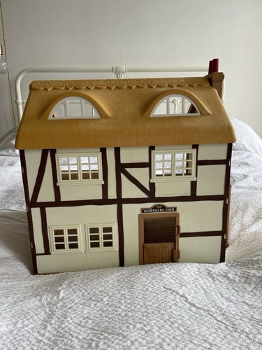 Sylvanian families highfields - families,
