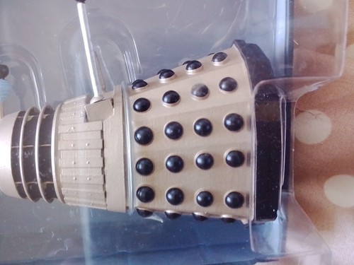 Bronze darlek figure - bronze,