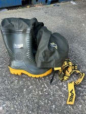 Vass Waders | Carp Fishing