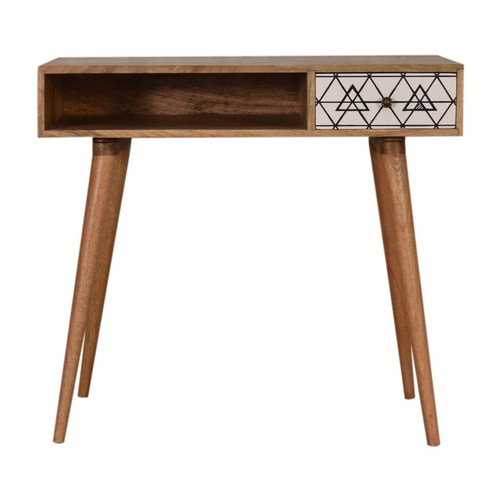 Oak toned geometric patterned - oak,