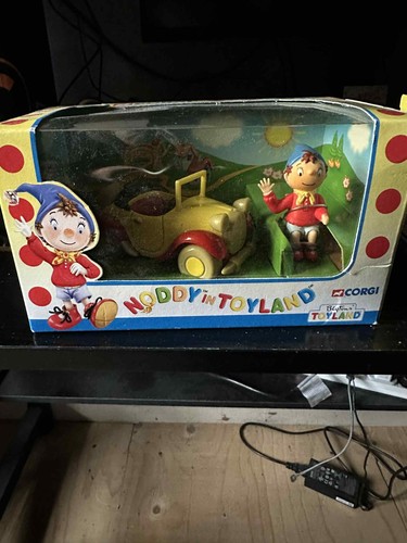 Corgi noddy toyland - in, figures
