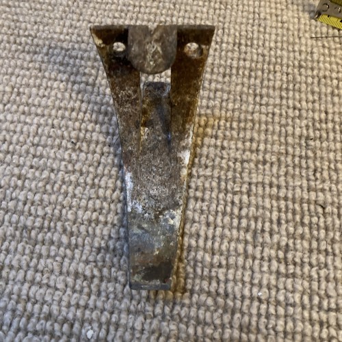 Cast iron gutter - iron, bracket