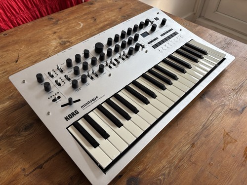 Korg minilogue analogue - minilogue,