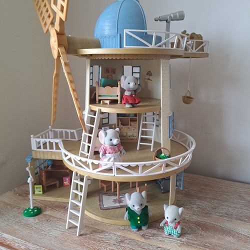 Sylvanian families field view - families,