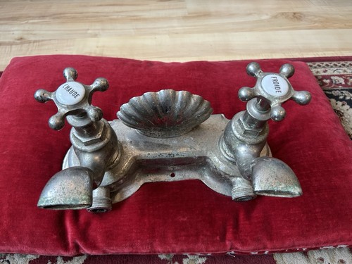 Antique french wall - antique, taps