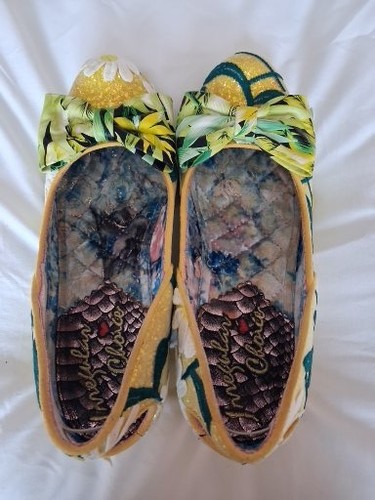 Irregular choice spring - irregular,