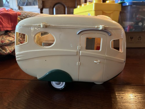 Sylvanian families caravan - families,