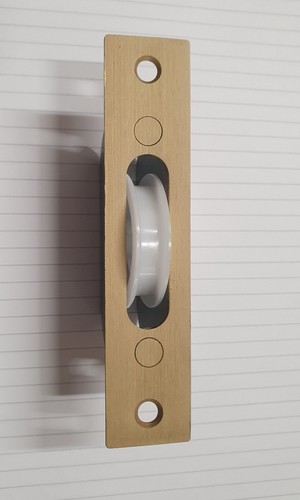 Axle pulley sash - pulley, window