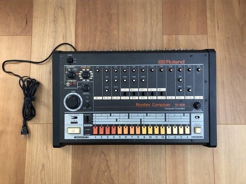 Roland 808 analog - tr-808,