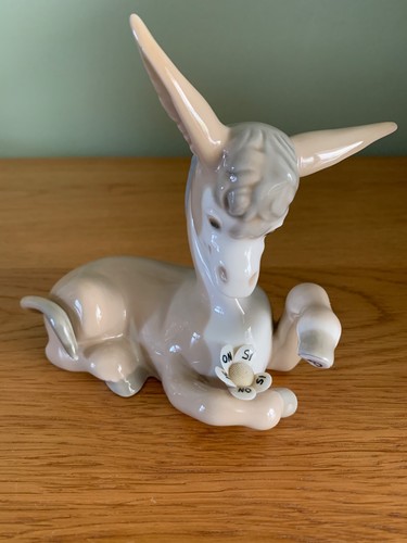 Lladro donkey love model - love",