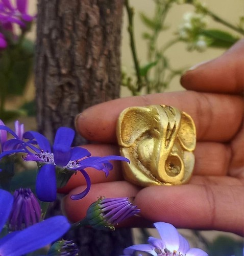 Small brass lord ganesha - 1",