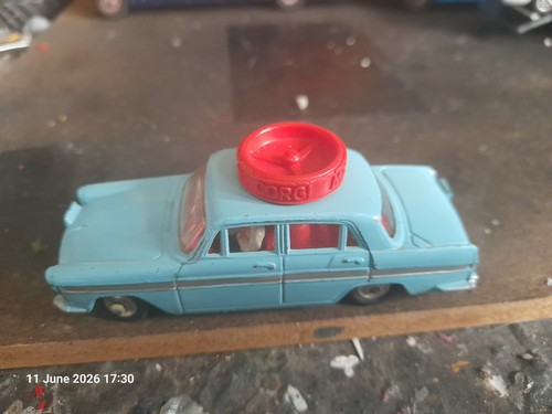Corgi toys austin a60 - toys,
