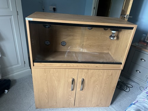 This tortiose cabinet - this, in