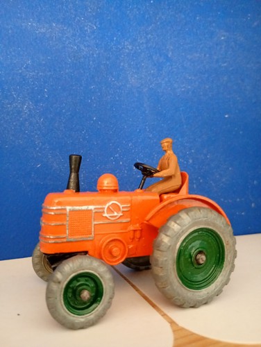 Dinky field marshall - dinky,