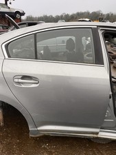 TOYOTA AVENSIS DOOR REAR