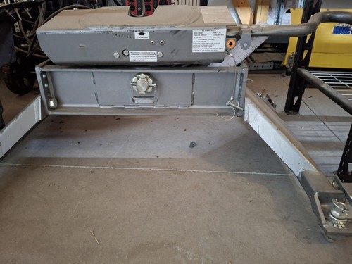 5th wheel hitch puck - 5th,