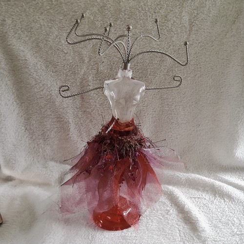 Resin mannequin jewellery - mannequin,