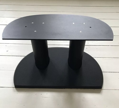 Bowers and wilkins - b&w, center