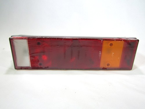 37130000 rear right - right, tail