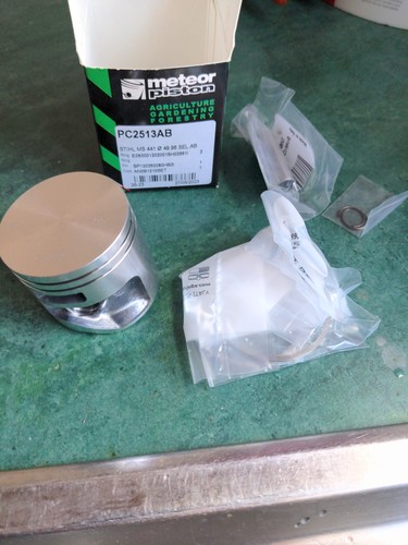 Piston kit for - for, ms