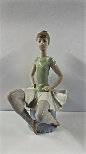 Lladro laura sitting ballerina - lladro,