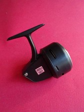 A SUPERB LITTLE USED ABU 501 CLOSED FACE MATCH REEL (ANTI-REVESE REMOVED)