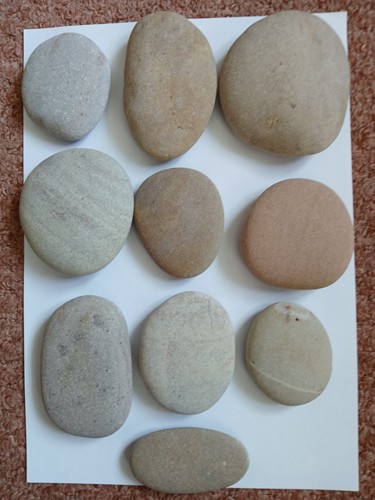 Smooth pebbles for pebble - 10,
