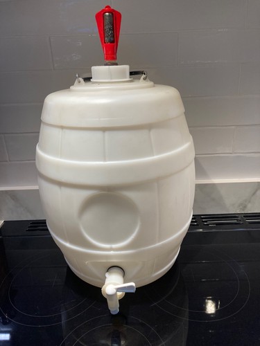 Pressure barrel beer keg for - barrel,