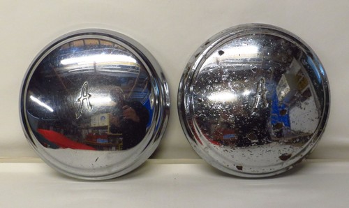 Pair austin a30 a35 hub - pair, of