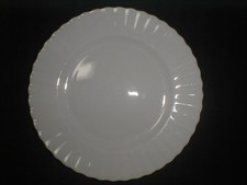 Royal Albert China Val D'Or 8"