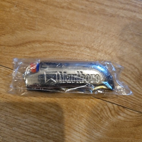 Vintage marlboro metal lighter - metal,