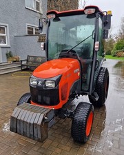 Kubota STW40 40hp Compact Tractor
