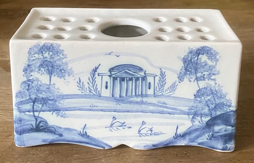 Isis ceramics blue white - isis,