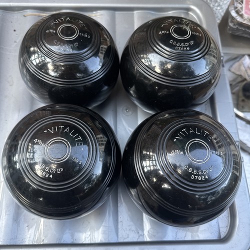 Vitalite lawn bowls size 4 - 4,
