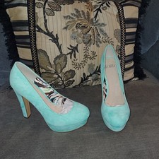 BRAND NEW WOMENS FAITH