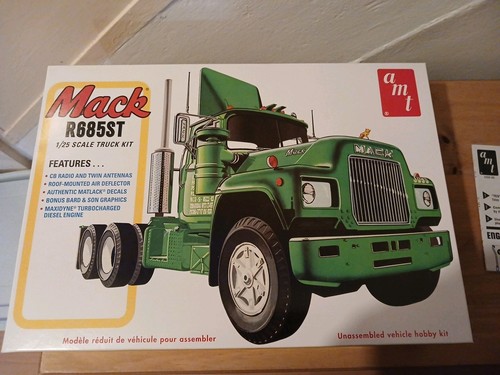 Amt mack r685st truck model - mack,