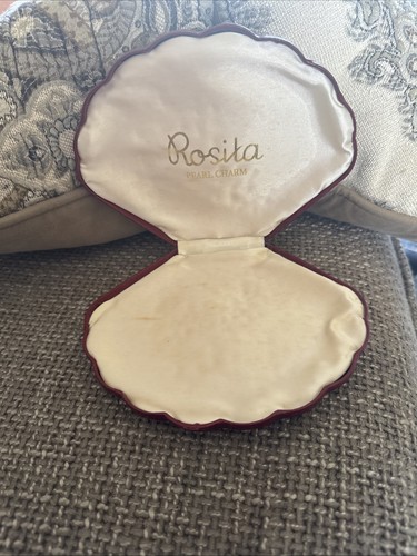 Rosita pearl charm - pearl,